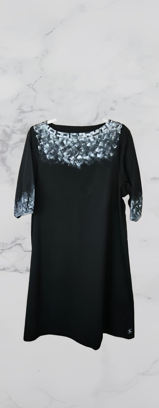 Dress Black puffed sleeves